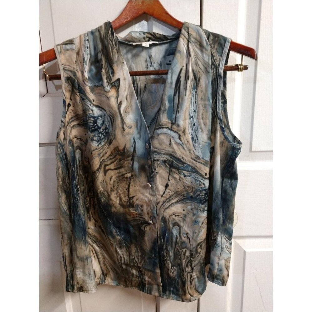 Marbled Sleeveless Button-Down Blouse By Mine In Abstract Blue & Beige Print-Siz